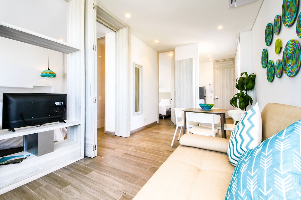 Azure Lofts And Pool 23/42