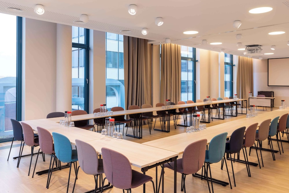 Scandic Hamburg Emporio 54/61