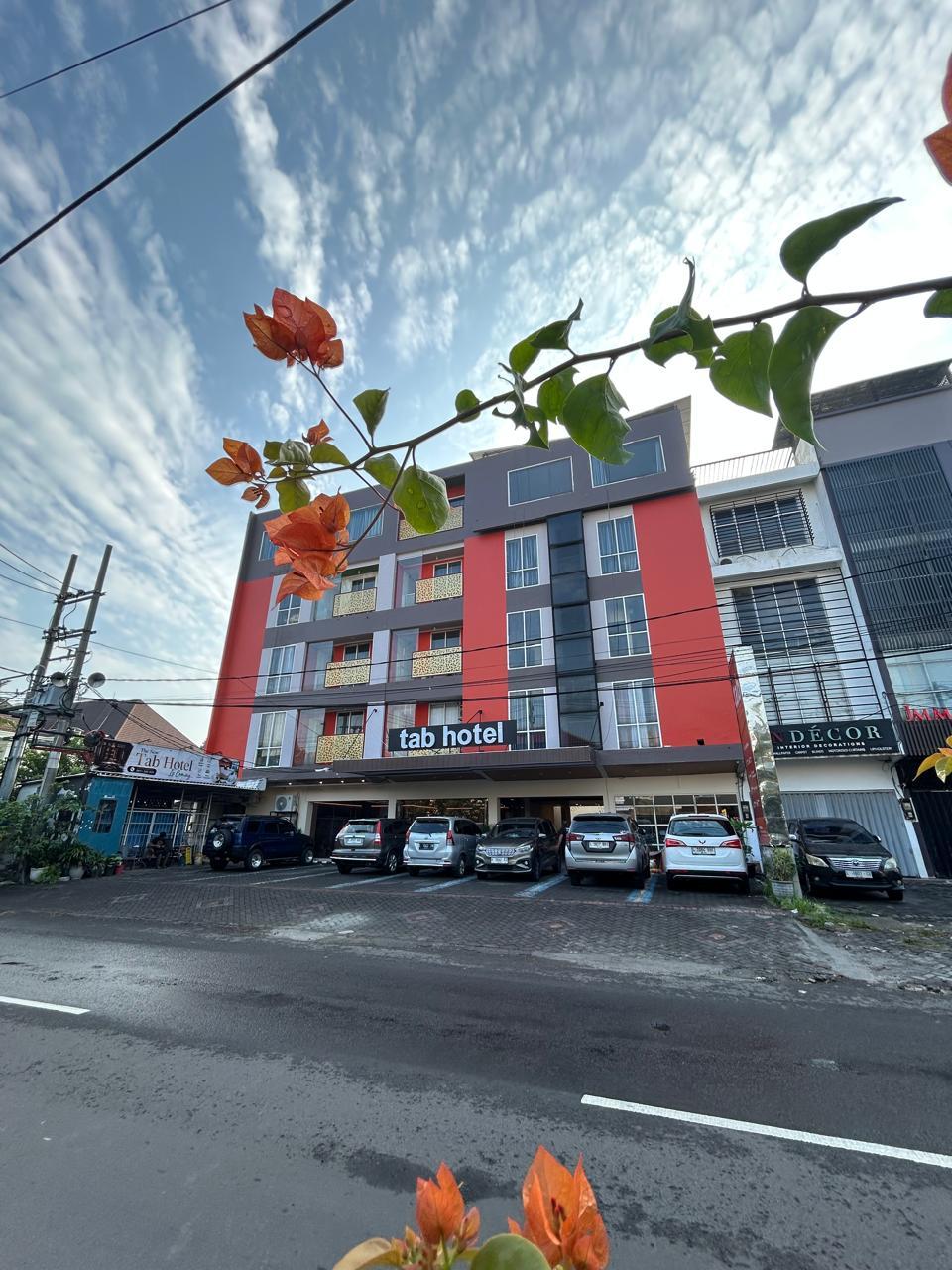 Tab Hotel 3/50