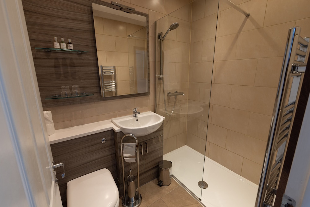 Scalloway Hotel 32/33