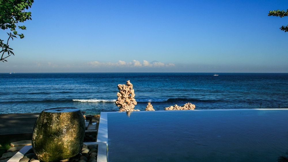 Qunci Villas Resort 61/65