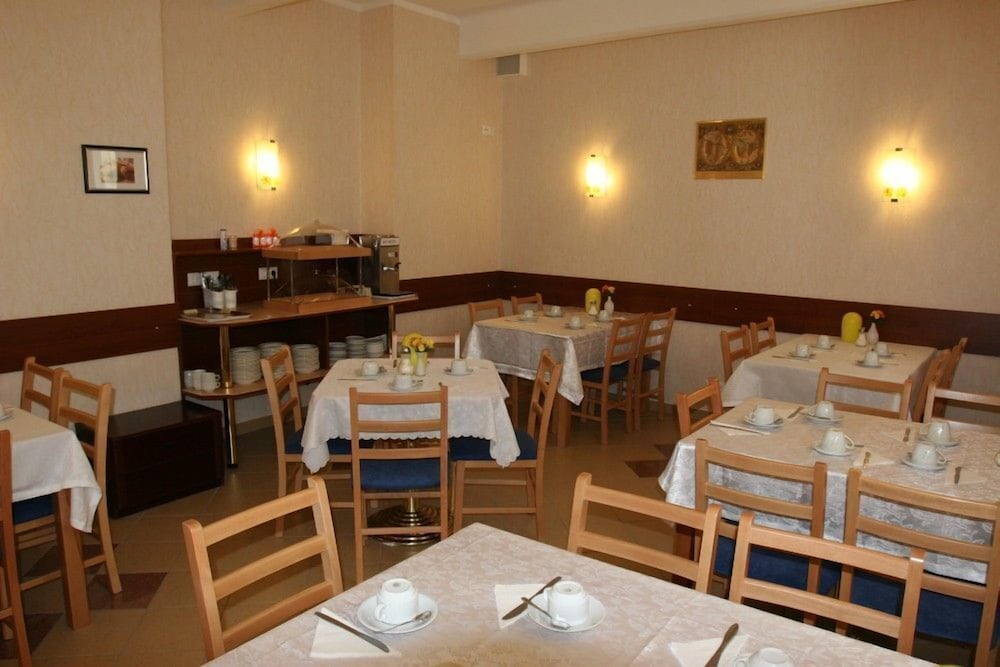 Terminus Hotel 45/50