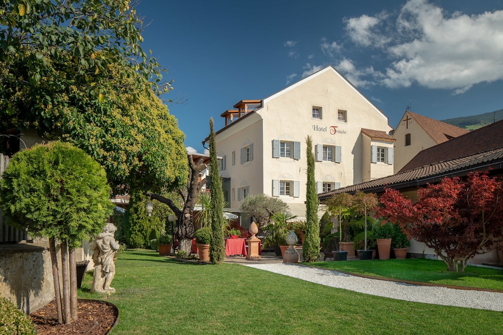 Hotel Traube 39/45