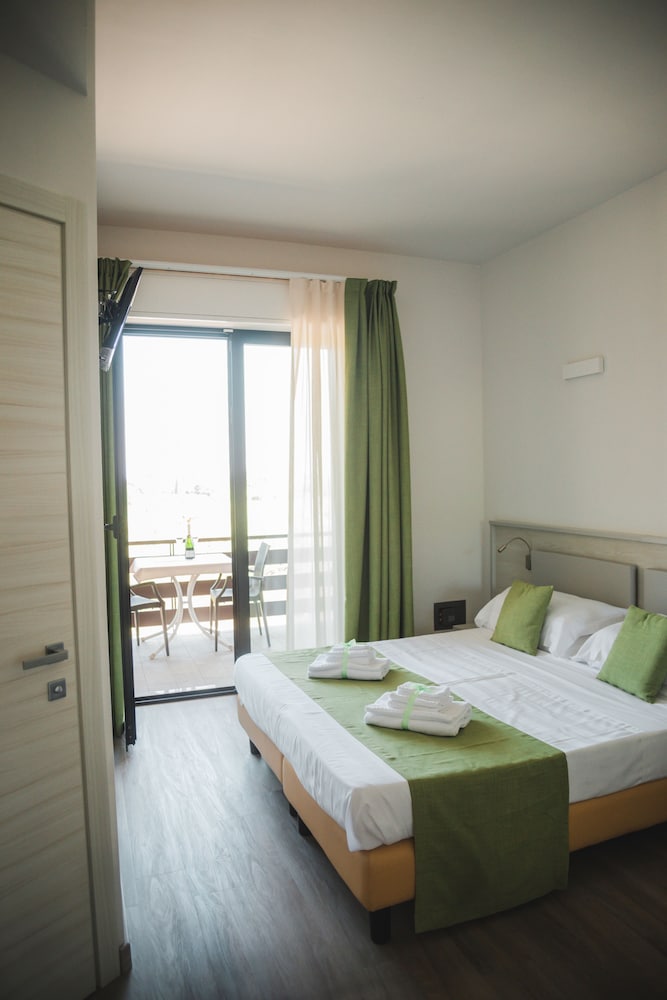 Hotel Splendid Sole 15/68
