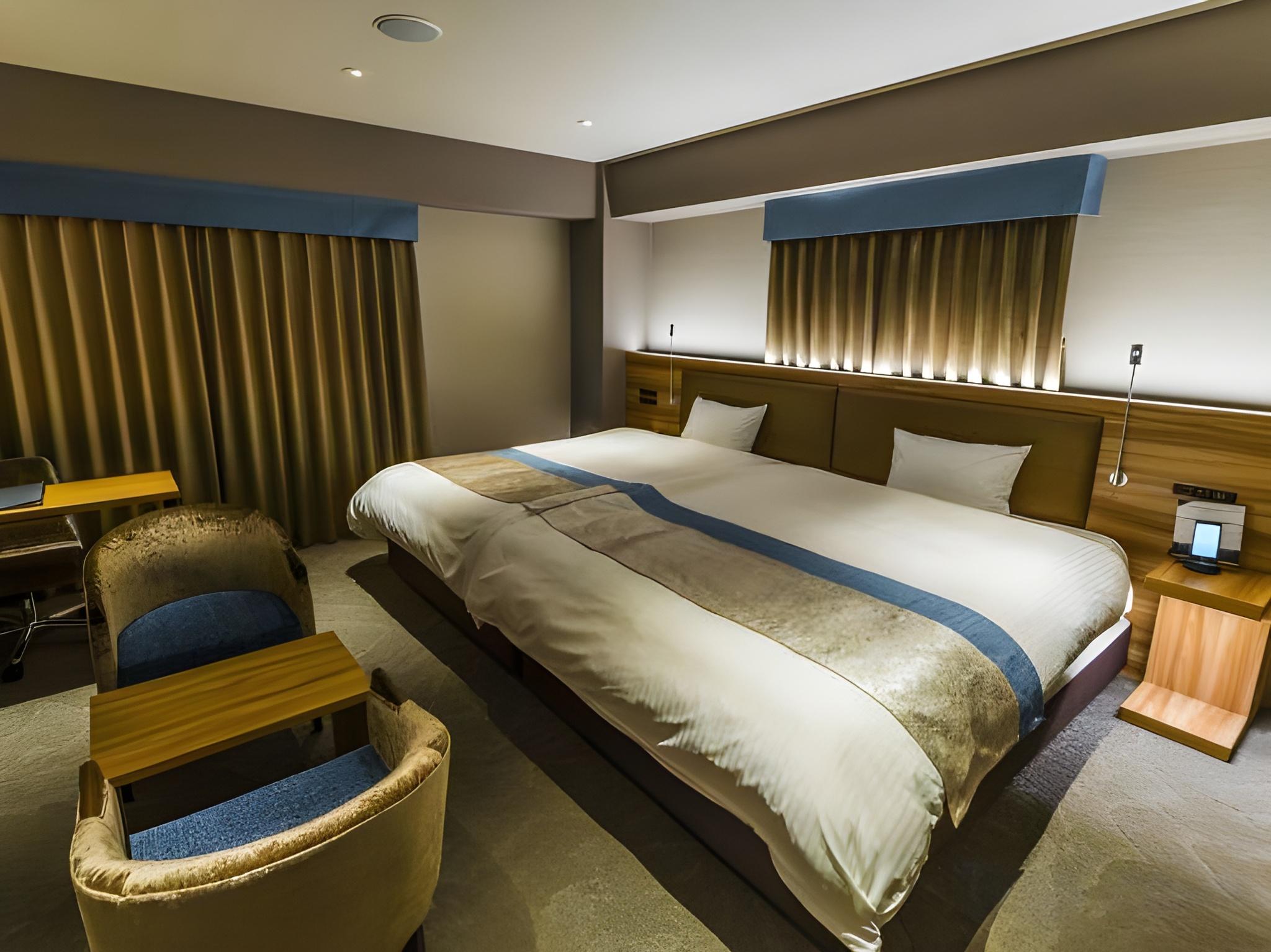 Hollywood, Deluxe, Twin Beds, 2 Double Beds