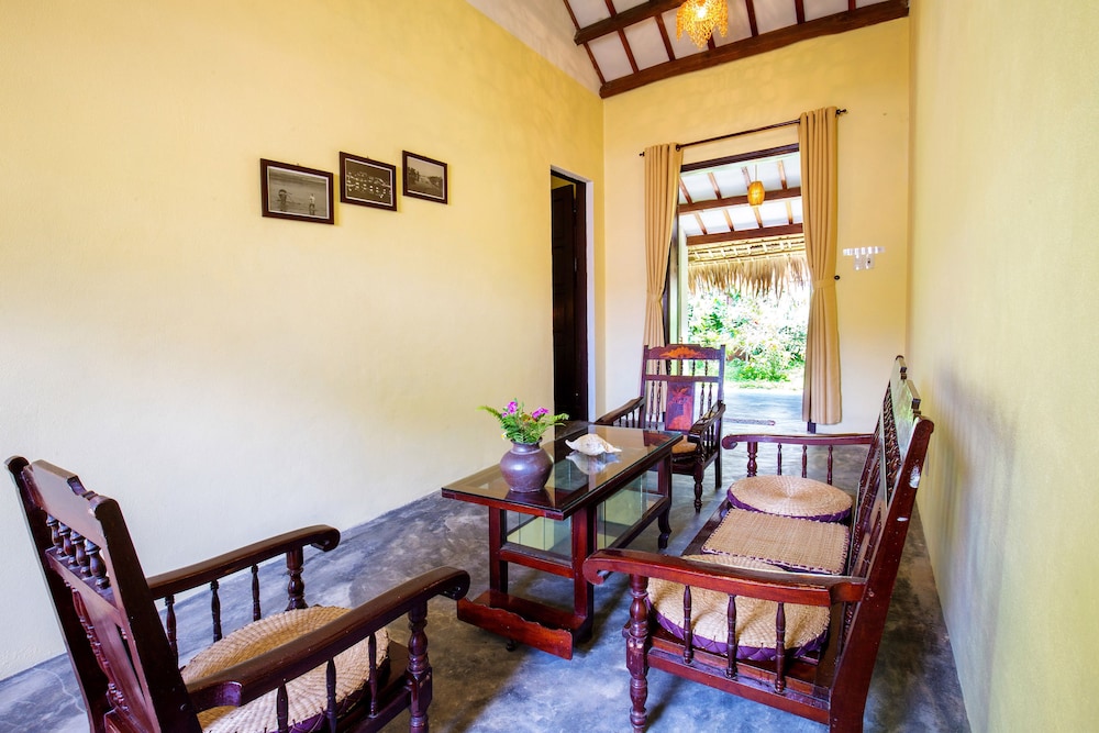 Red Flower Cottages Homestay 47/72