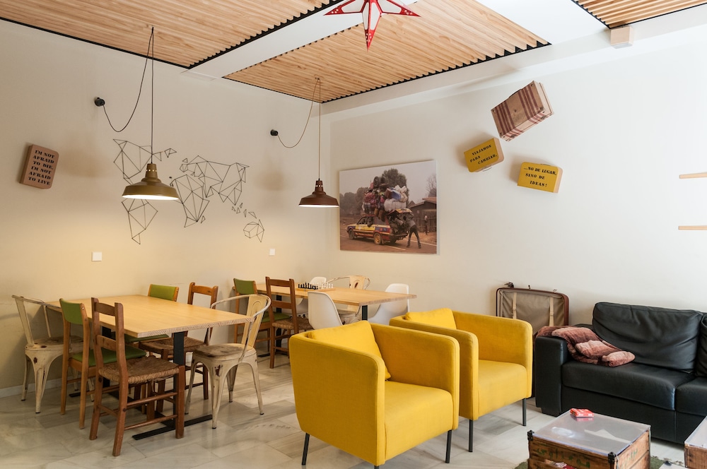 The Nomad Hostel 59/77