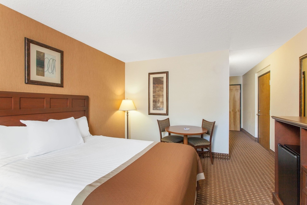 Baymont by Wyndham Branson - On the Strip 15/57
