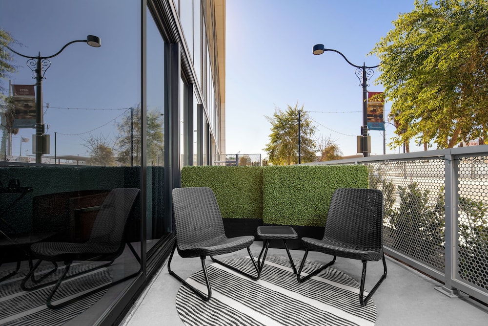 The ENGLiSH Hotel, Las Vegas, a Tribute Portfolio Hotel 23/34