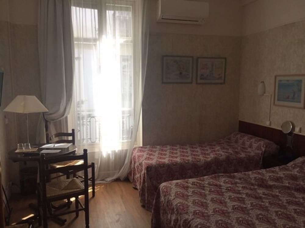 Hotel Cronstadt 6/35