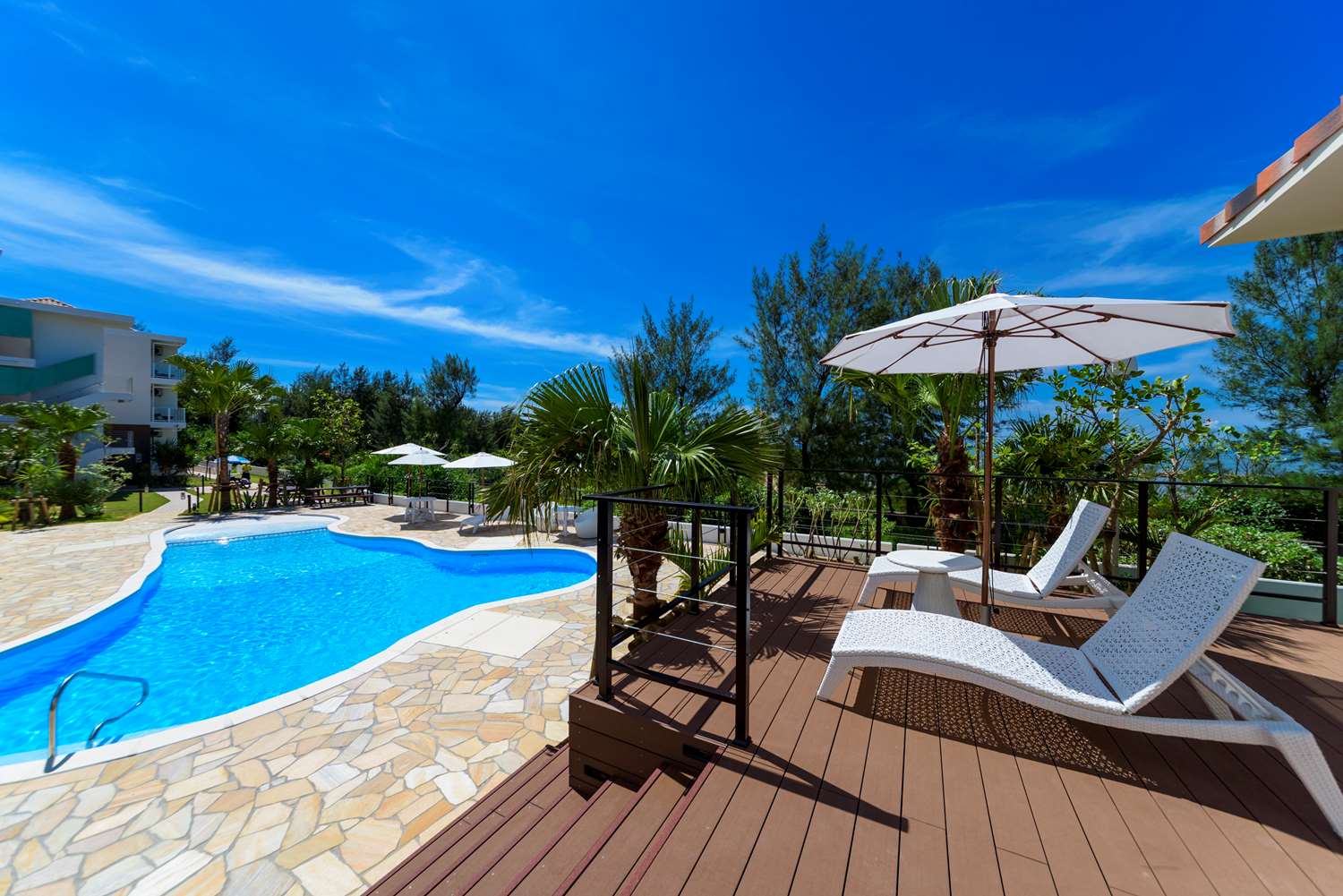 Best Western Okinawa Onna Beach 12/36