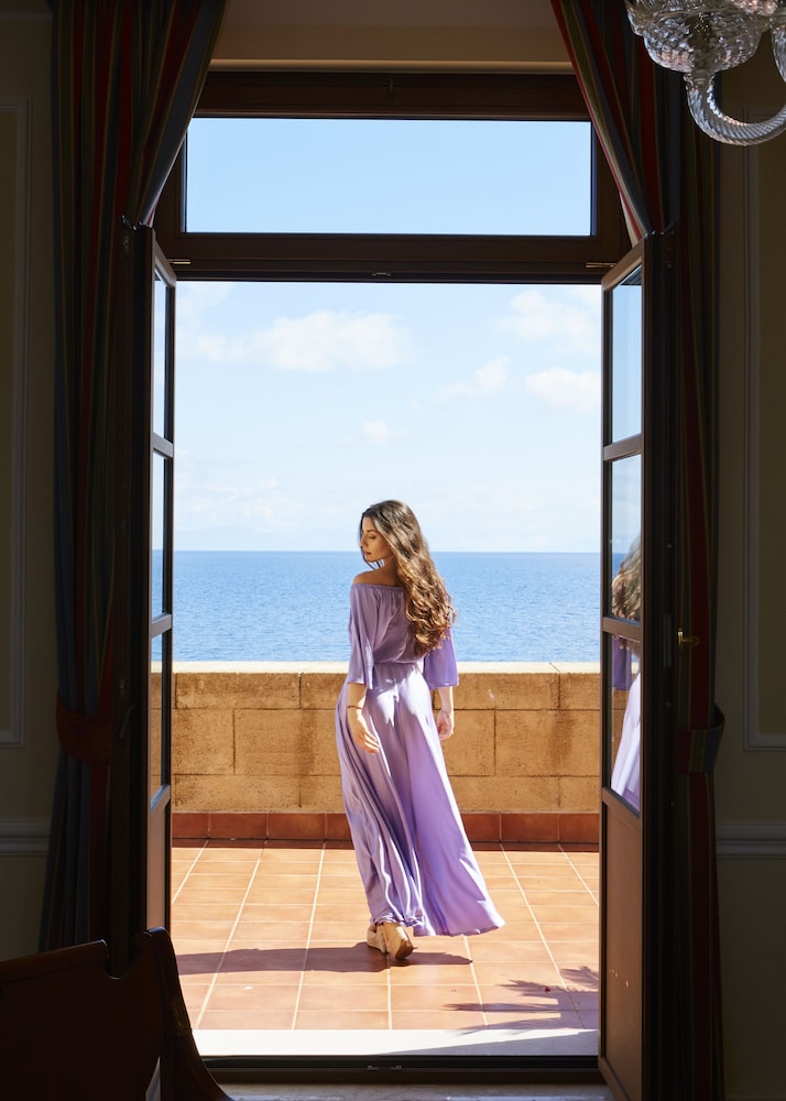 Grande Albergo Delle Rose 26/50