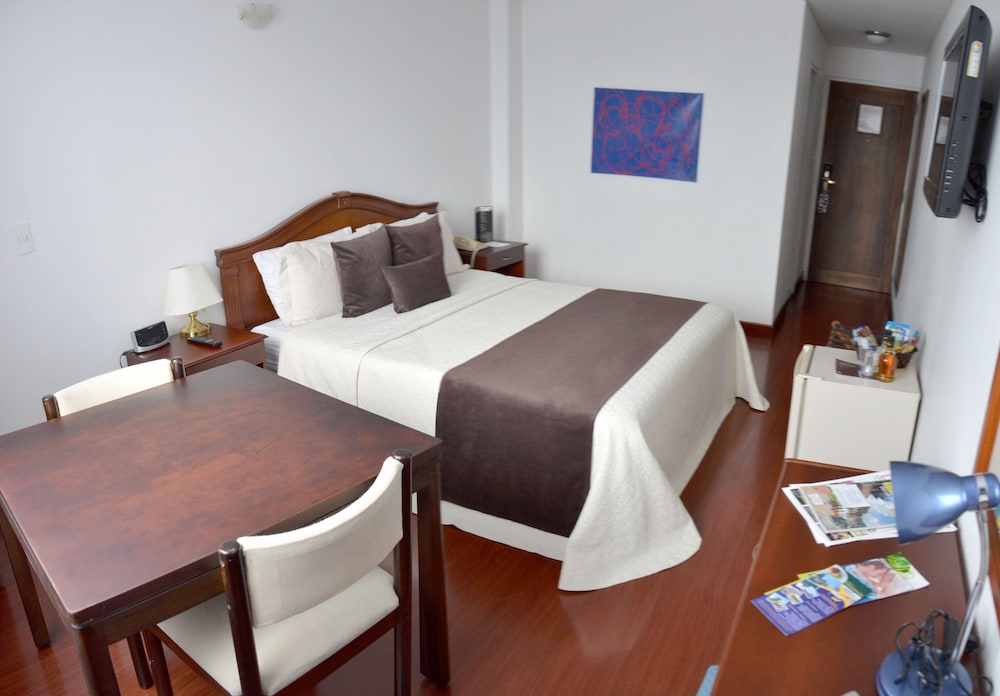 Hotel Carretero 10/66