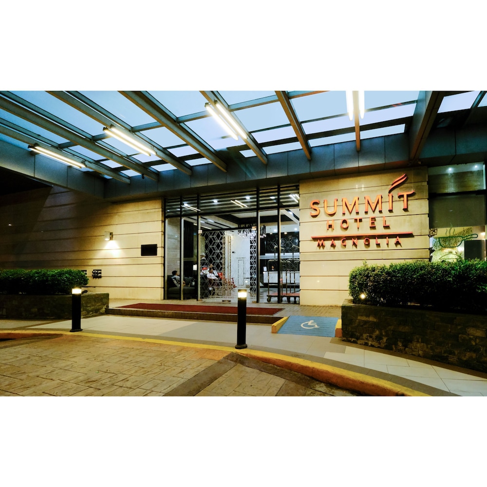 Summit Hotel Magnolia in QUEZON CITY