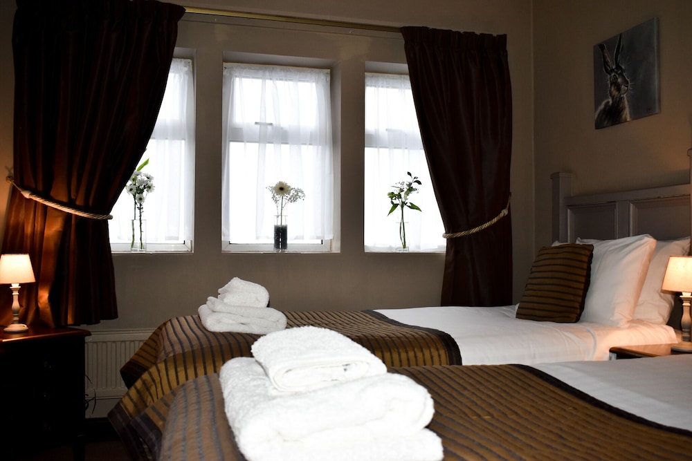 Pennine Manor Hotel 31/40