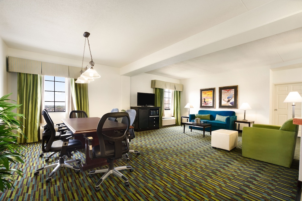 Wyndham Garden Wichita Downtown 42/47