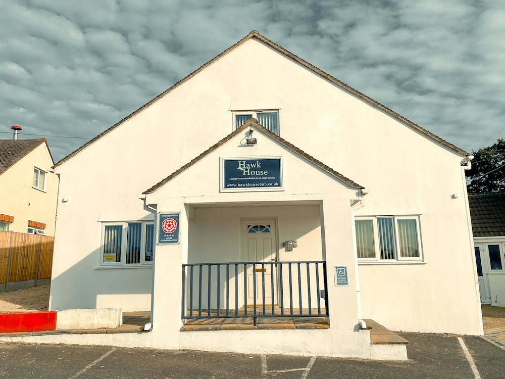 OYO Hawk House in YEOVIL