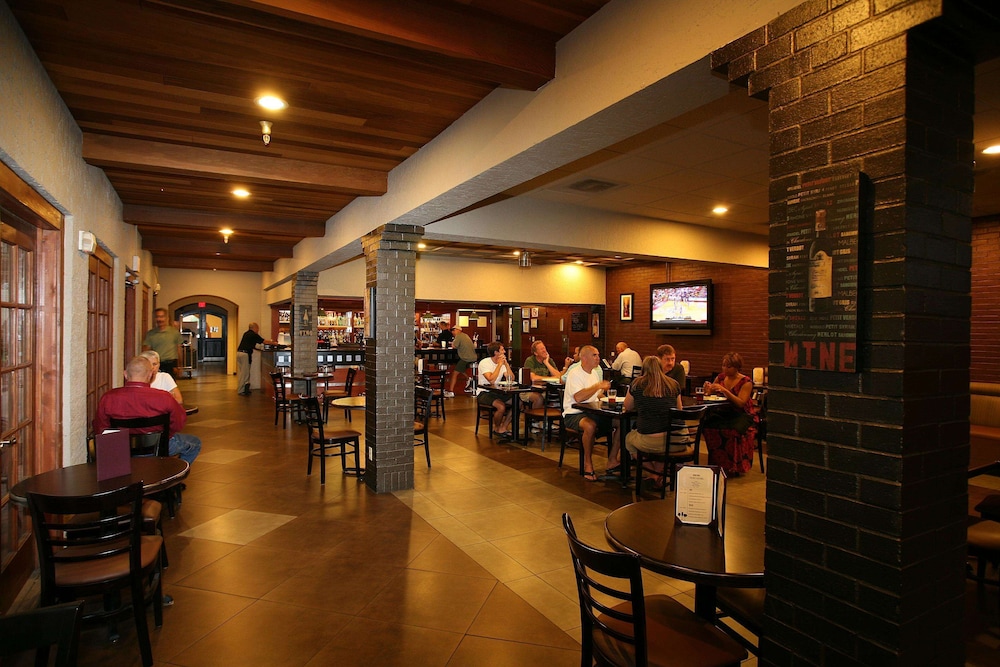 DoubleTree Suites by Hilton Tucson Airport 51/67