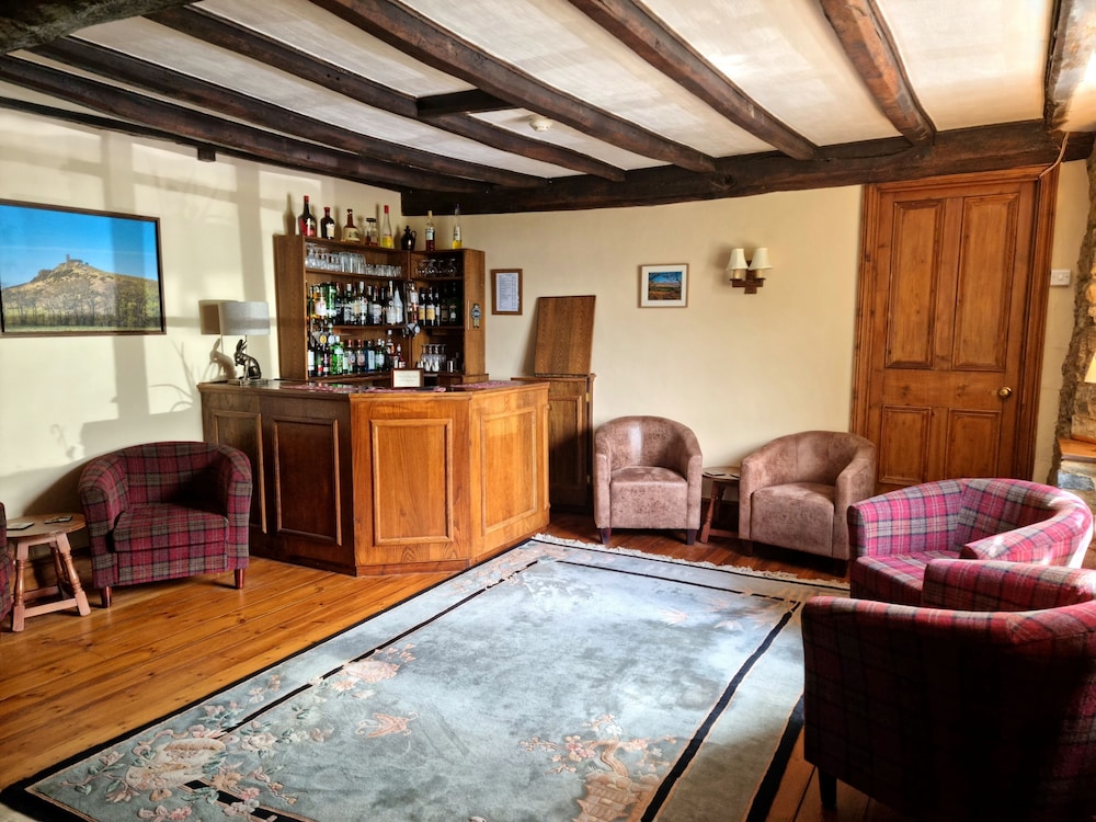 Collaven Manor Hotel 55/78