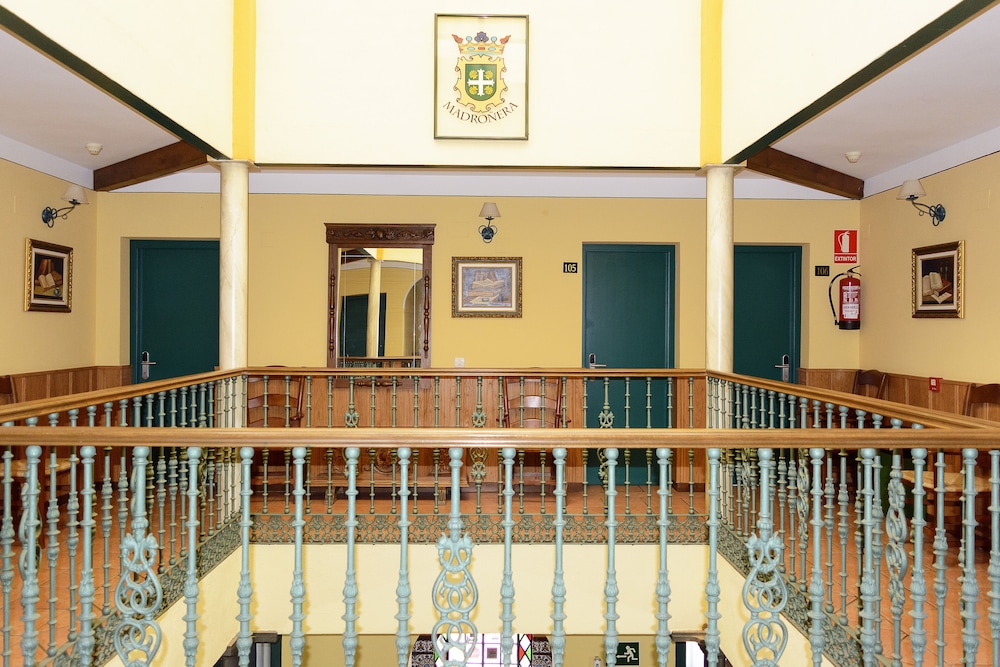 Hospedium Hotel Rural Soterrana 8/50