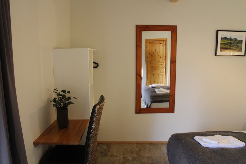 Hotel A 50/50