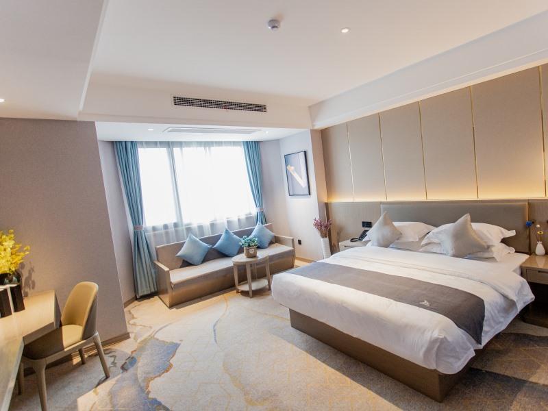 GreenTree Eastern Chizhou Changjiang Middle Road RT-Mart Hotel 6/45