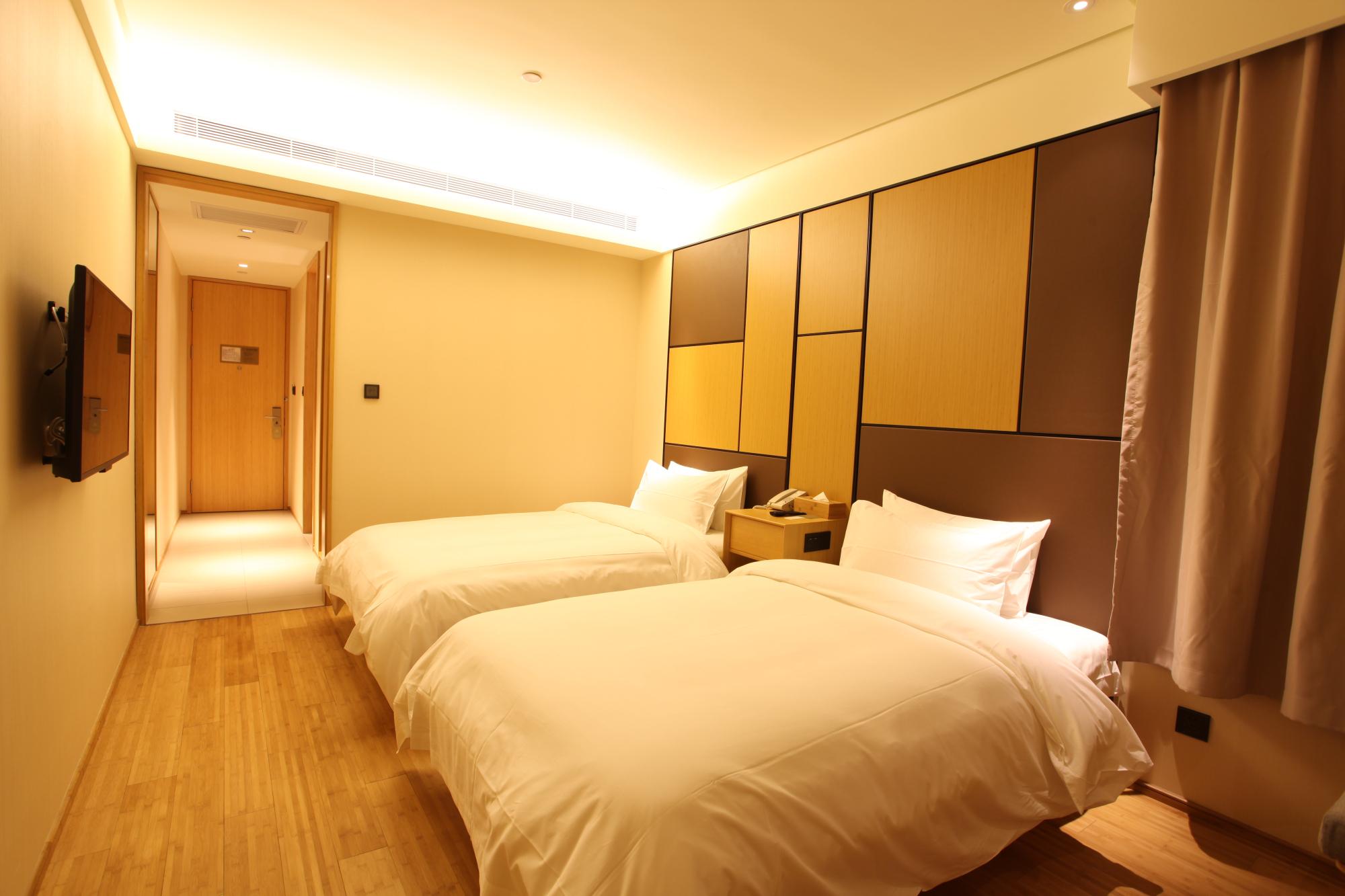 Ji Hotel (Shanghai Tiantong Road) 8/33