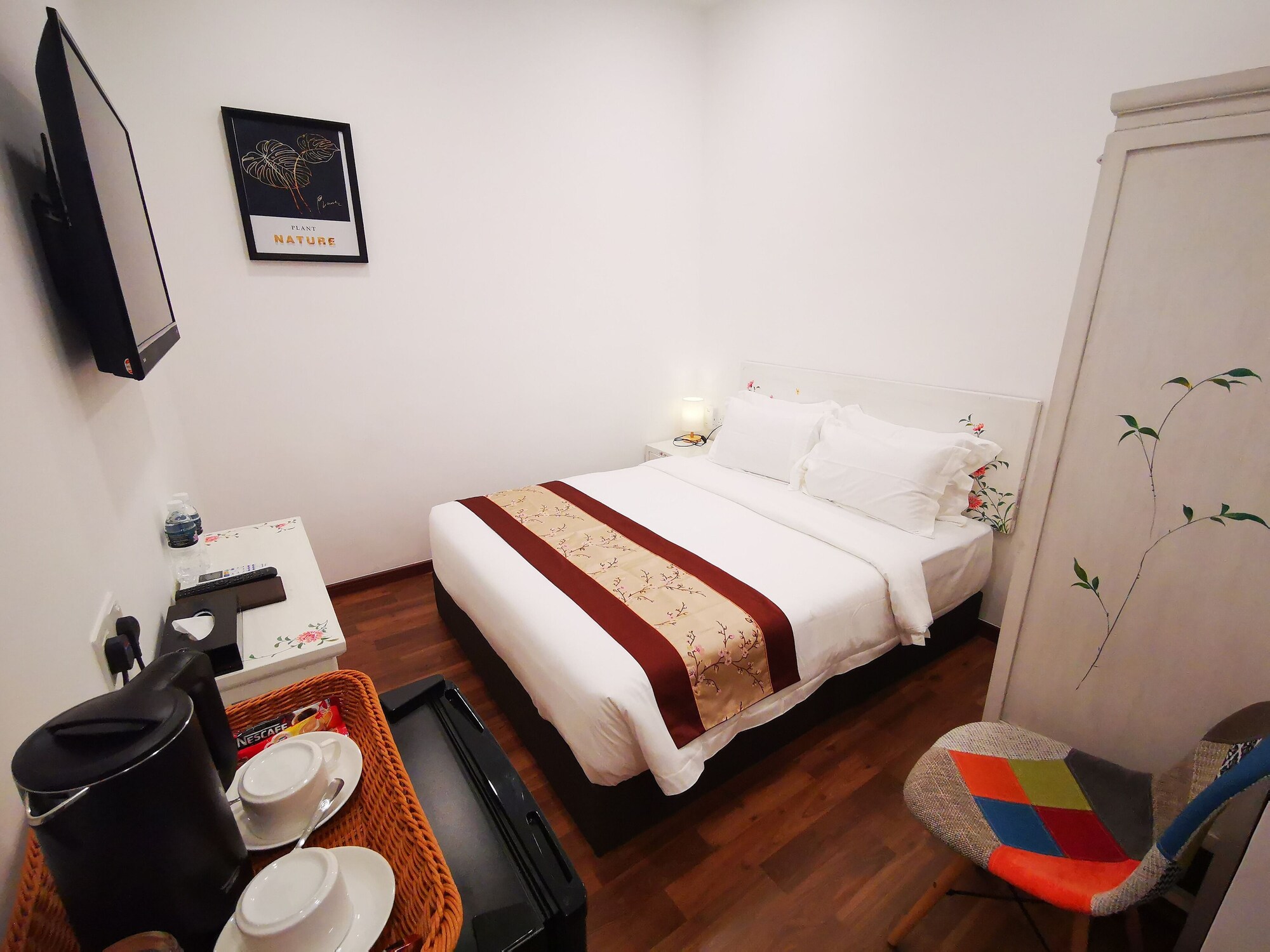 Standard, Queen Bed, No Window، Mclane Boutique Hotel 4/7