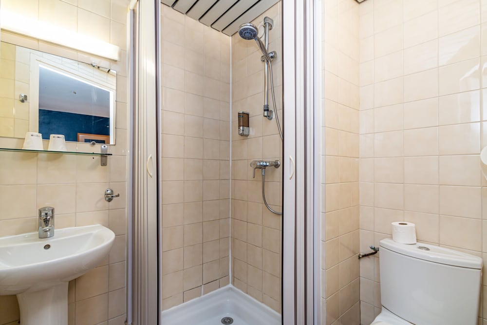 HOTEL DENFERT MONTPARNASSE 31/33