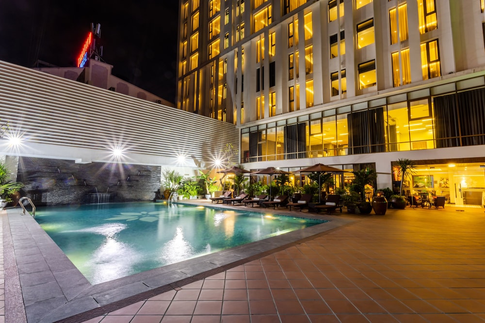 White Lotus hotel Hue 3/50