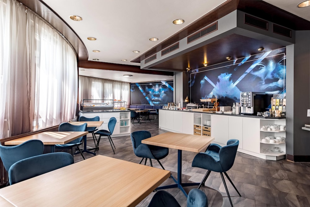 Aspire Elements Reutlingen, Trademark Collection by Wyndham 39/43