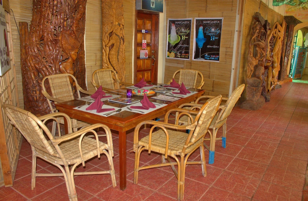 Deep Forest Garden Hotel 60/80