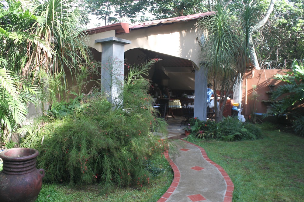 Hotel Santa Maria Inn 50/56