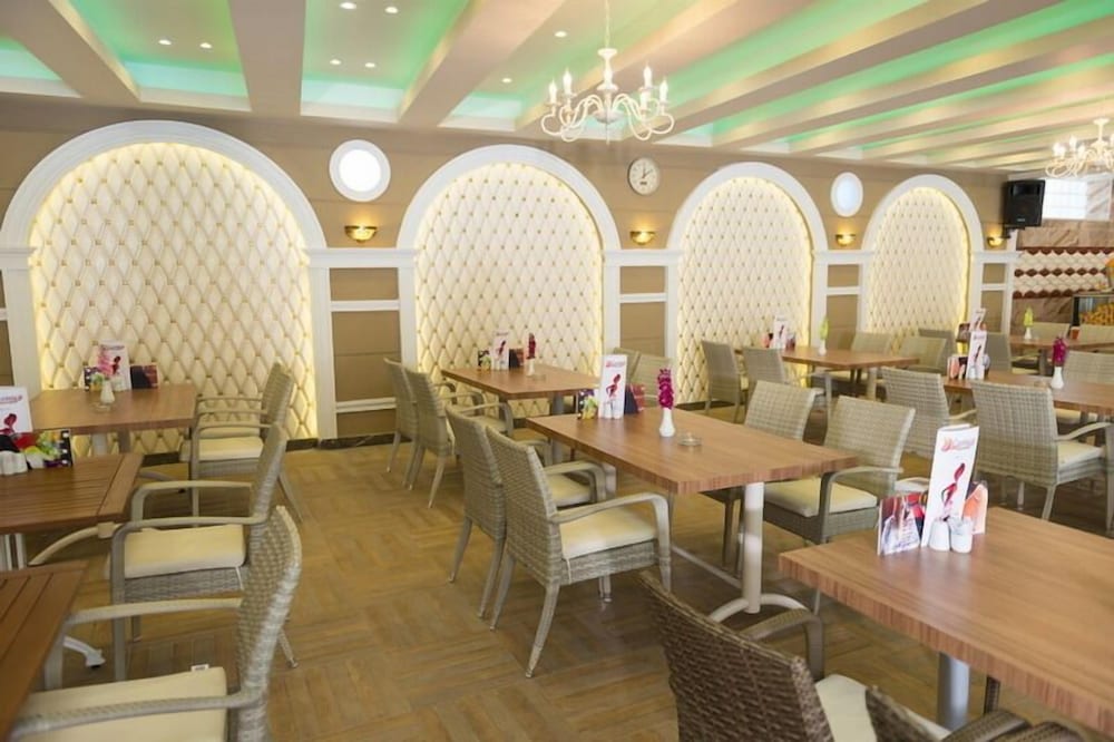 Lavinia Apart Hotel 51/66