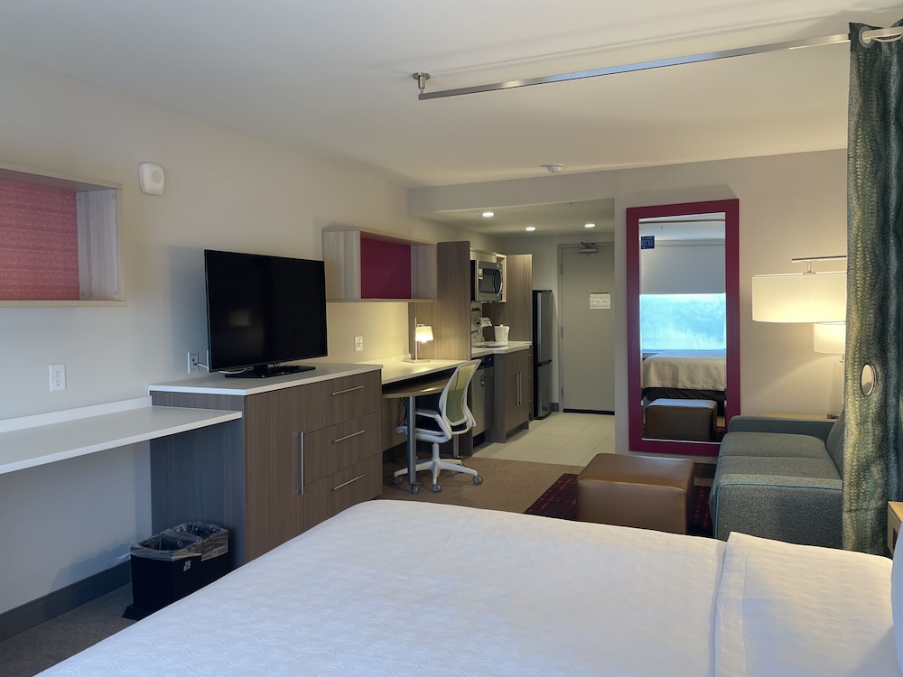 Home2 Suites By Hilton Phoenix Airport North 12/47