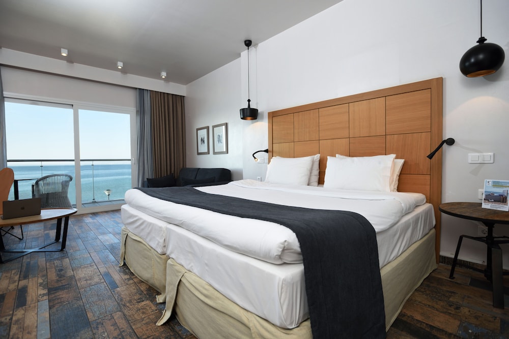 Golden Star City Resort 13/50