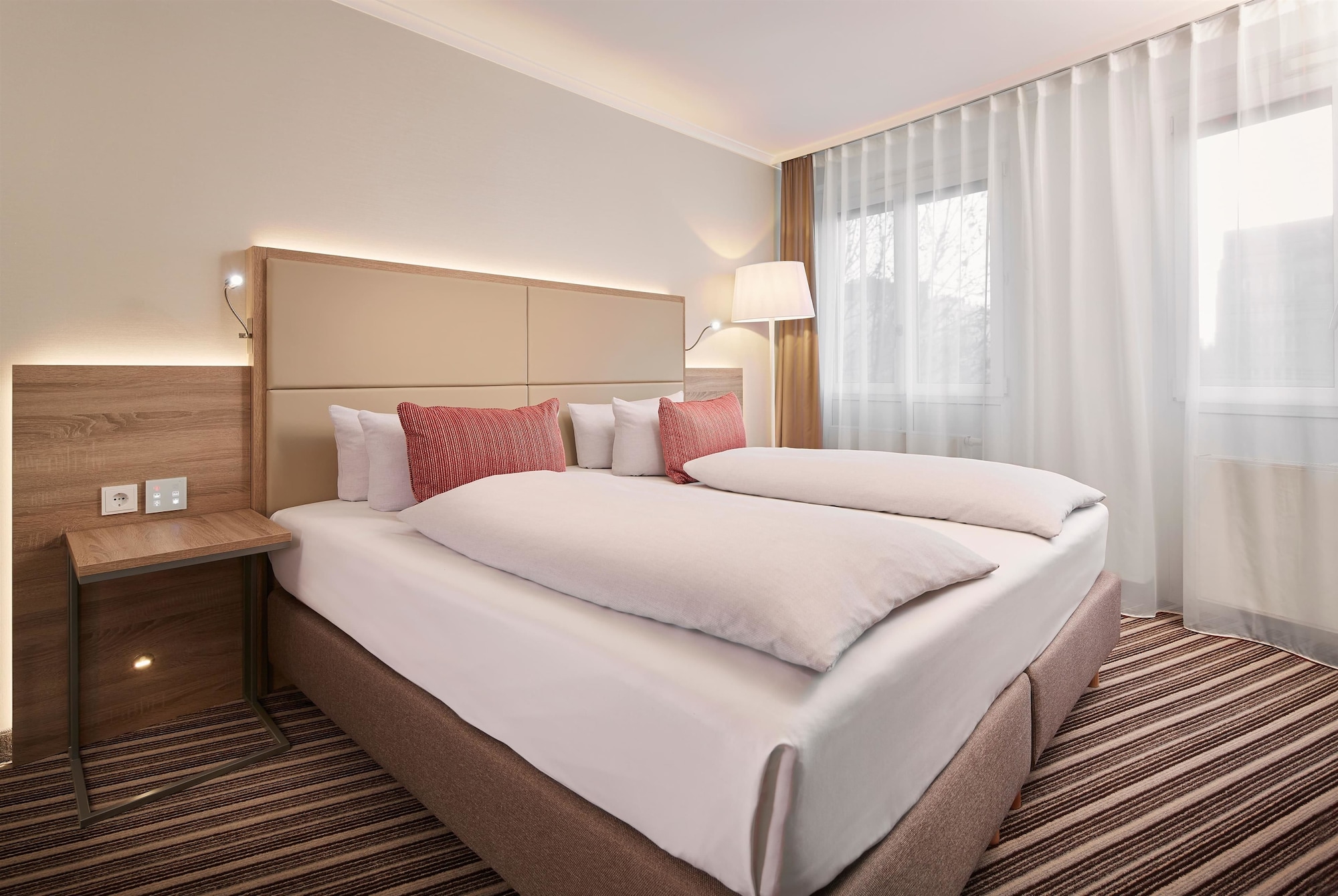 1 BEDROOM, JUNIOR SUITE