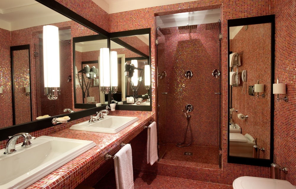 Grand Hotel Savoia Genova, Curio Collection by Hilton 18/73
