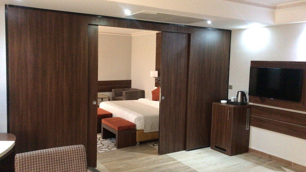Golden Tulip Alexandre Hotel 44/62