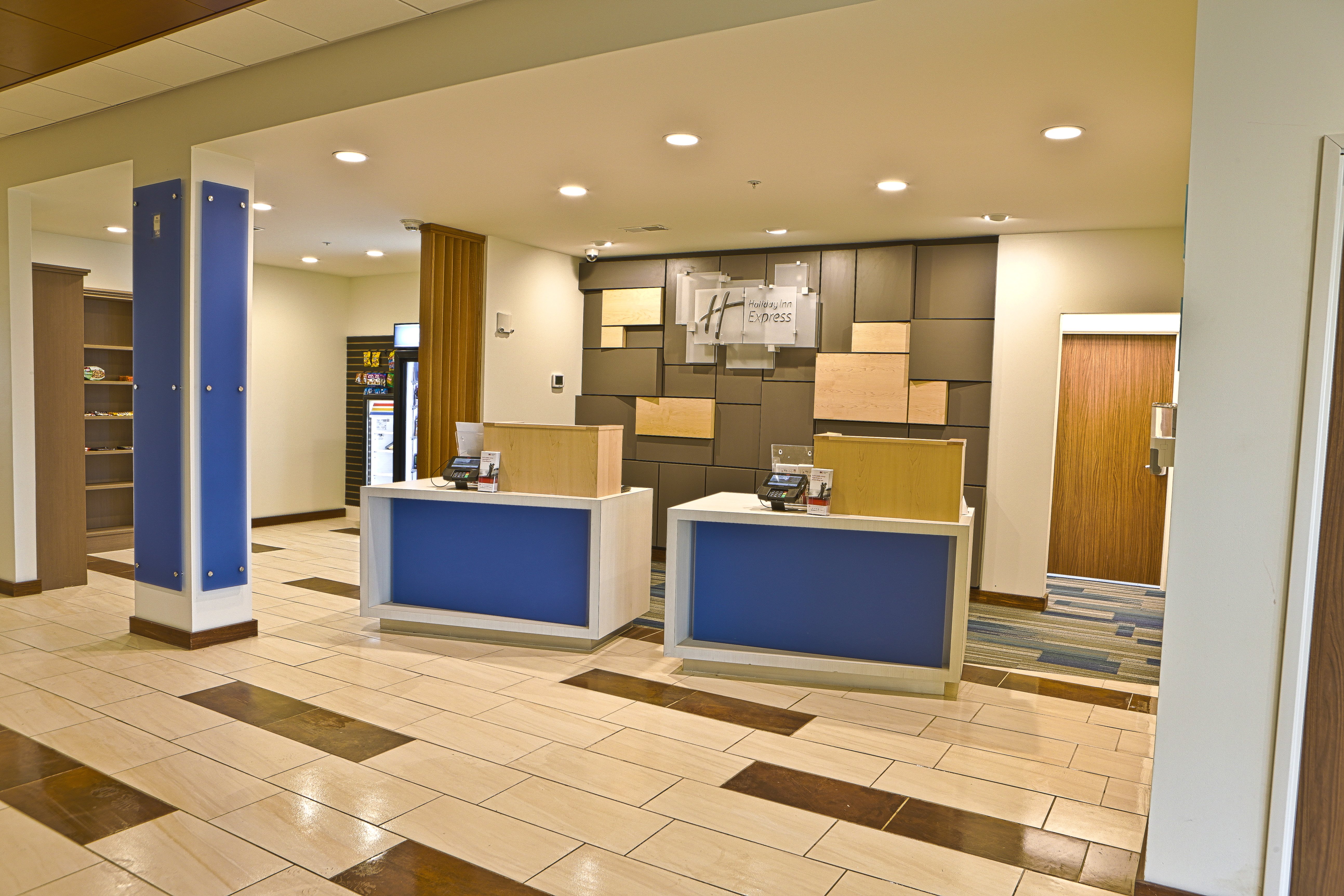 Holiday Inn Express And Suites Rochester Hill Detroit Area 3/47