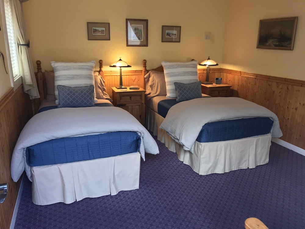 Arden Forest Inn 18/72