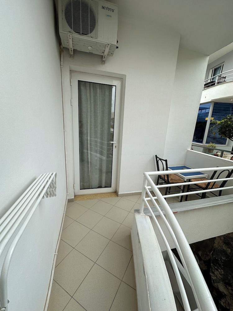Hotel Oskar 11/60