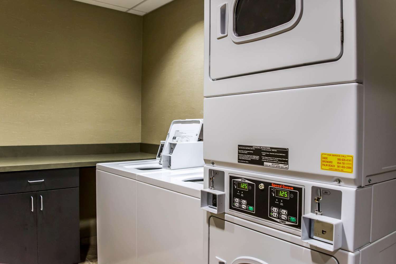 Comfort Suites Palm Bay - Melbourne 49/52