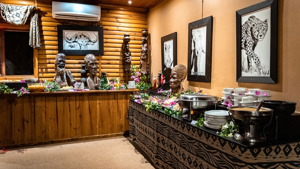 Bushlands Game Lodge 5/45