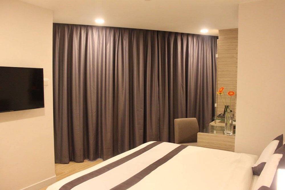 NU Hotel KL Sentral 4/31