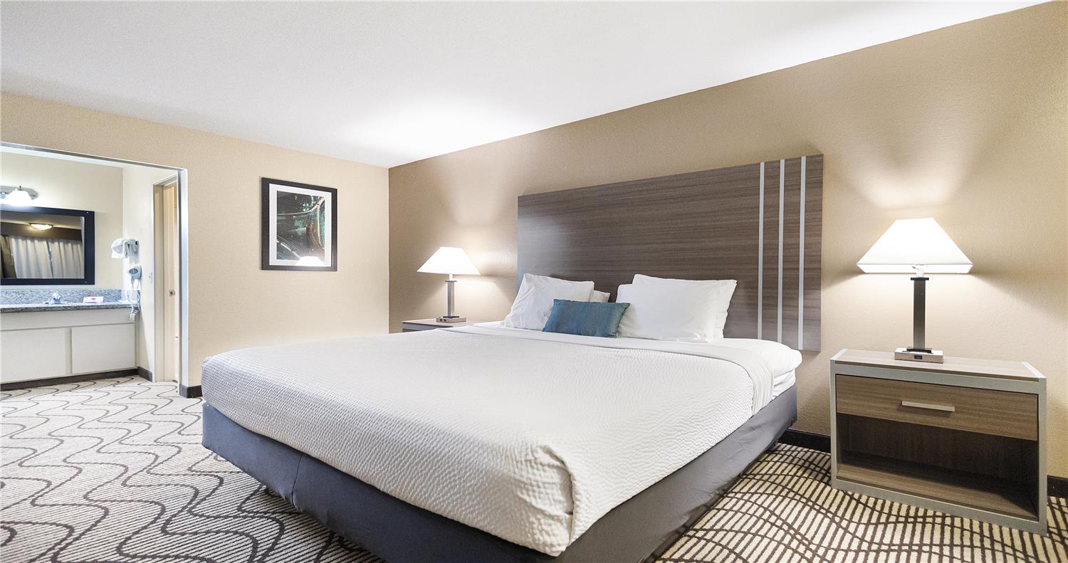 SureStay Plus Hotel by Best Western Sacramento North 12/32