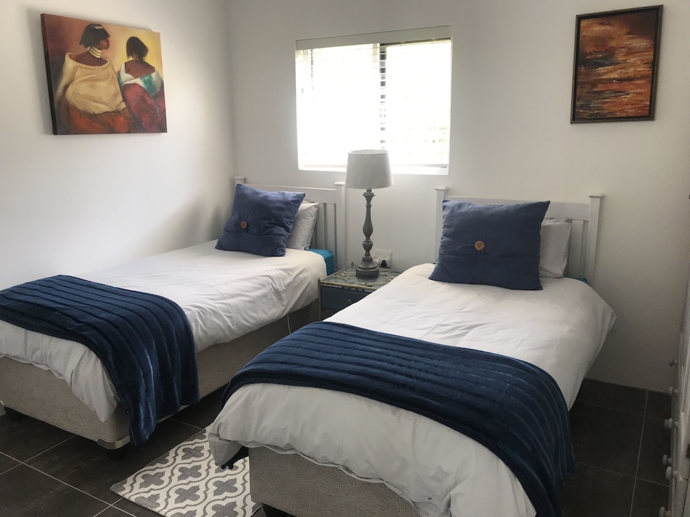 Moonriver Self-catering 5/29