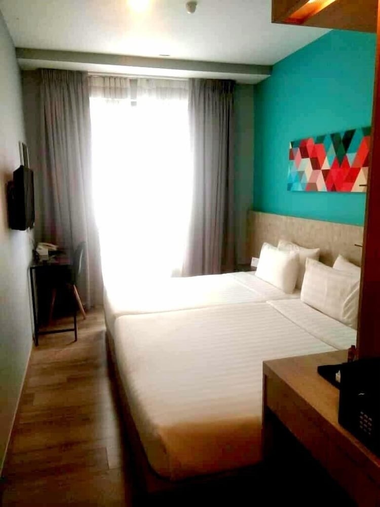 OYO Townhouse, Selayang formerly RHR Hotel 13/48