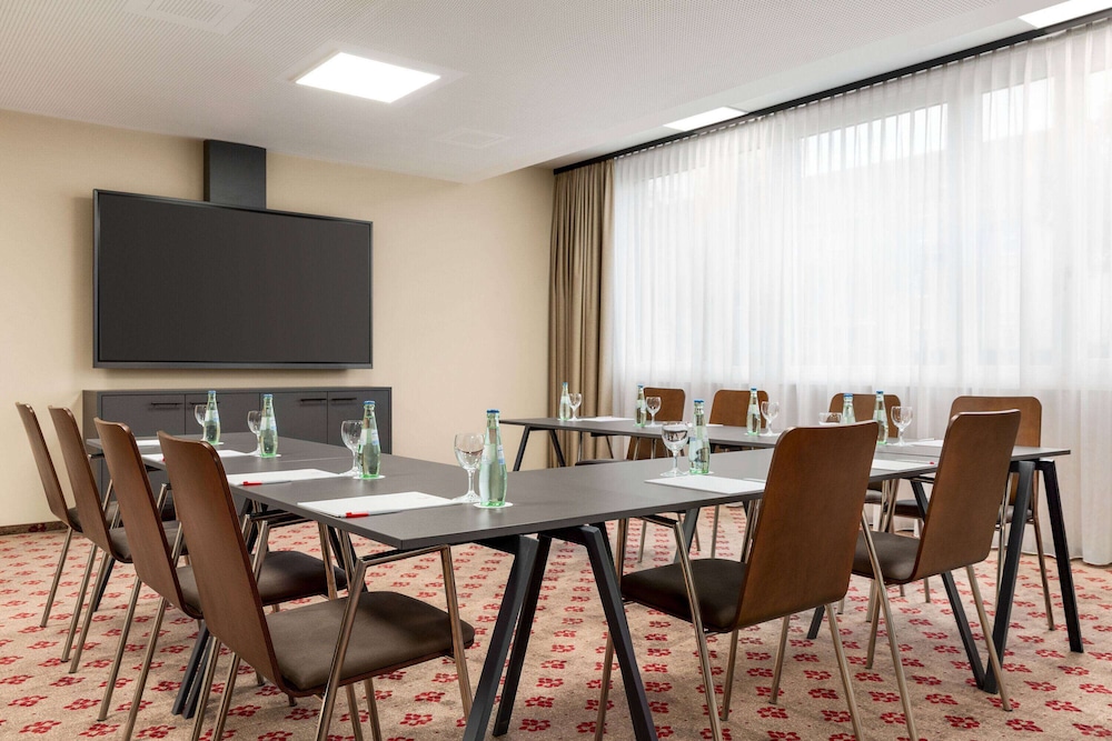 The Rhin Hotel 46/59