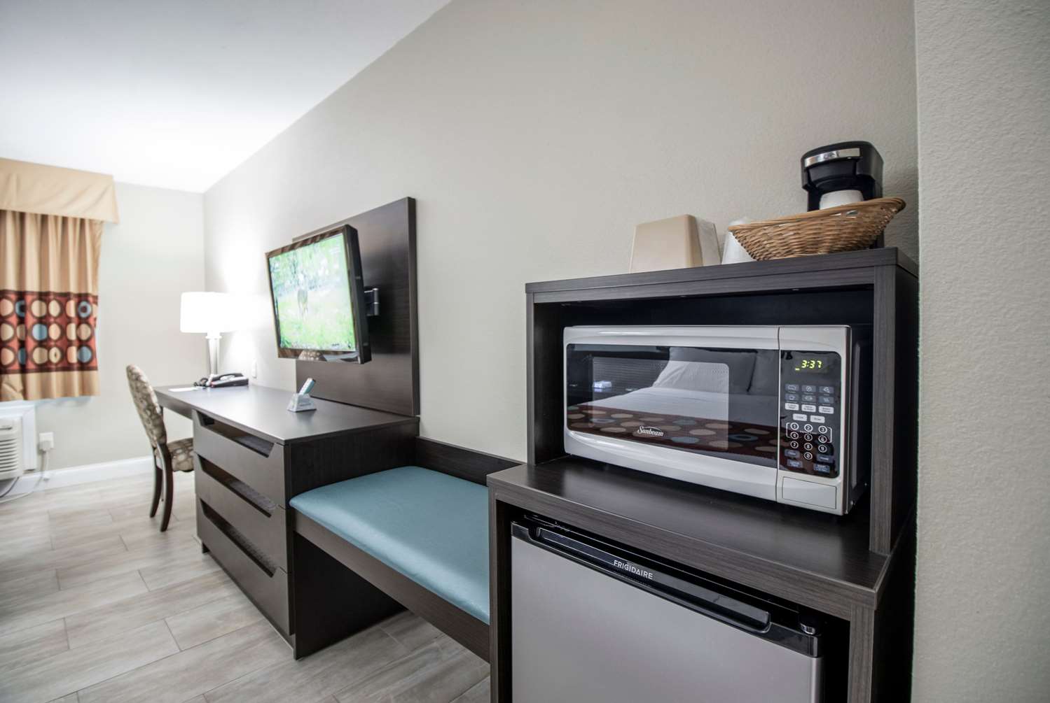 Super 8 By Wyndham Owensboro 21/28